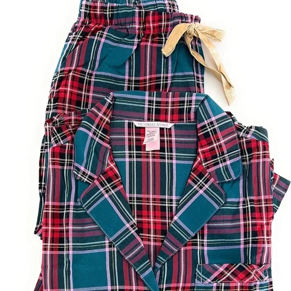Victoria Secret Pajama Set Flannel - Picture 5 of 7